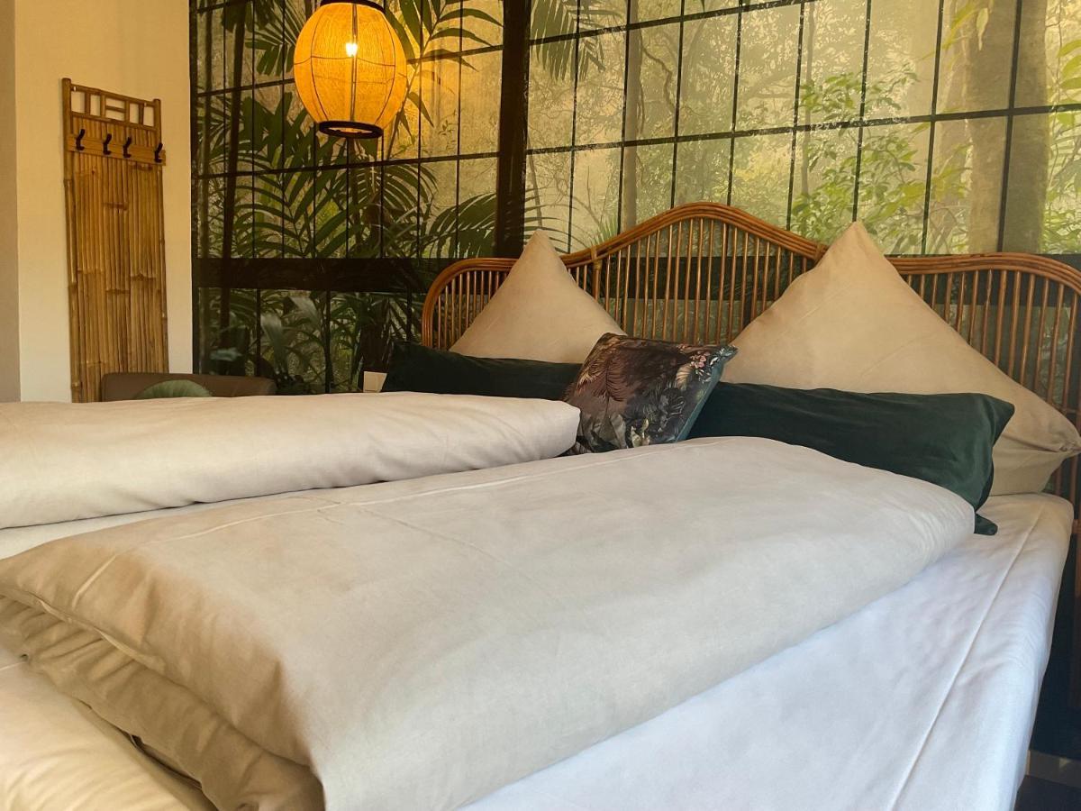 Zu Jeddelohs Lodge Hotel Gladenbach Екстериор снимка