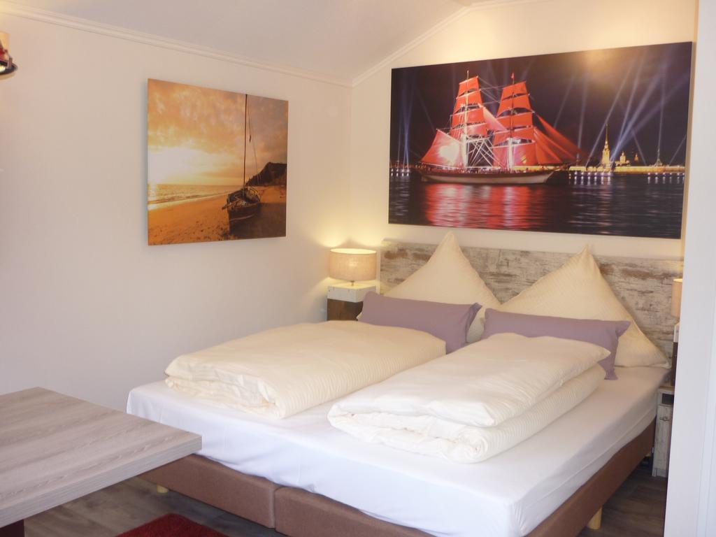 Zu Jeddelohs Lodge Hotel Gladenbach Екстериор снимка