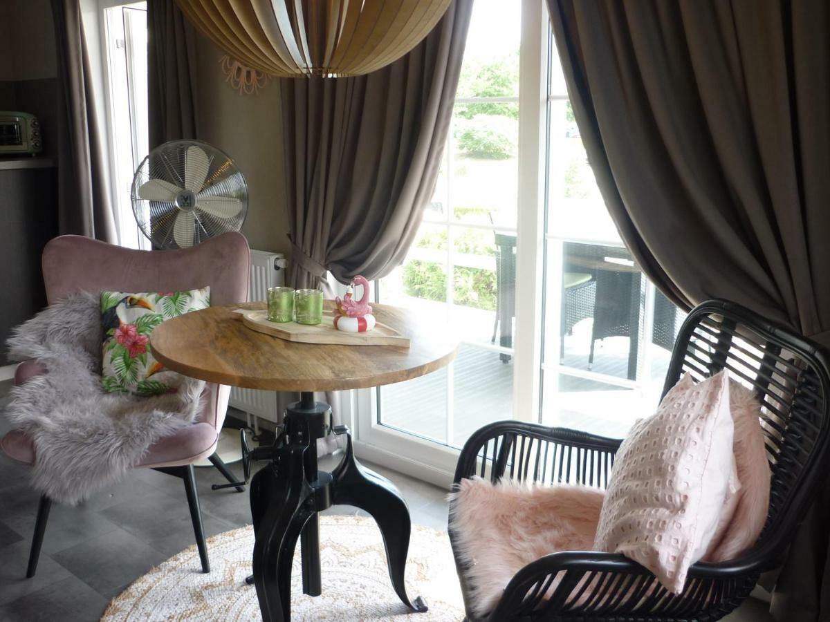 Zu Jeddelohs Lodge Hotel Gladenbach Екстериор снимка